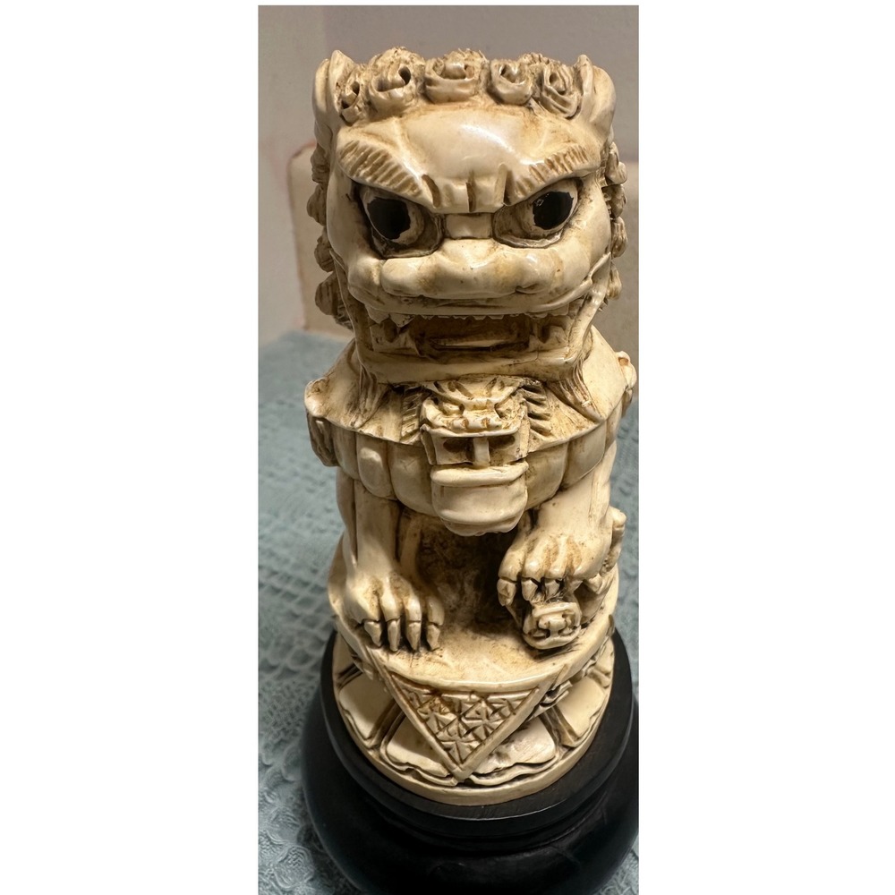 Vintage Carved‎ Foo Dog Lions Pair Ivory Color On Black Wood Stands - Picture 7 of 12